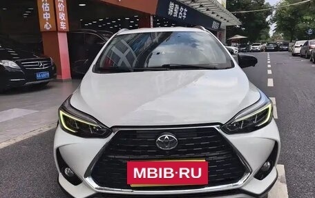 Toyota Yaris, 2022 год, 1 190 005 рублей, 8 фотография