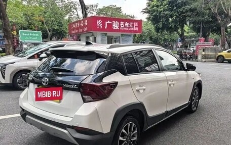 Toyota Yaris, 2022 год, 1 190 005 рублей, 4 фотография