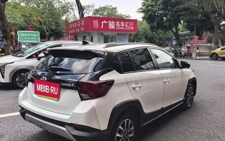 Toyota Yaris, 2022 год, 1 190 005 рублей, 6 фотография