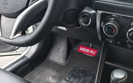 Toyota Yaris, 2022 год, 1 190 005 рублей, 15 фотография