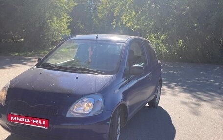 Toyota Yaris I рестайлинг, 2000 год, 230 000 рублей, 2 фотография