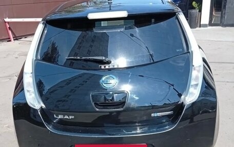 Nissan Leaf I, 2014 год, 700 000 рублей, 3 фотография