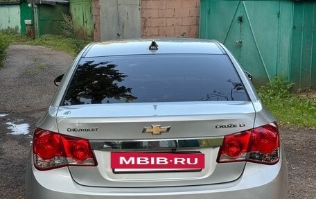 Chevrolet Cruze II, 2011 год, 900 000 рублей, 5 фотография