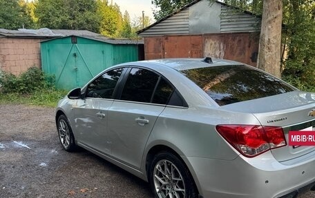 Chevrolet Cruze II, 2011 год, 900 000 рублей, 6 фотография