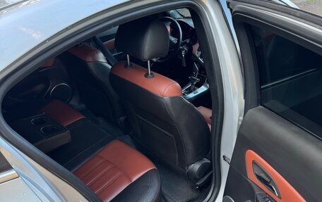 Chevrolet Cruze II, 2011 год, 900 000 рублей, 8 фотография