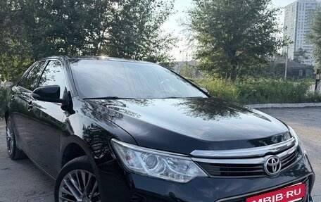 Toyota Camry, 2015 год, 1 890 000 рублей, 2 фотография