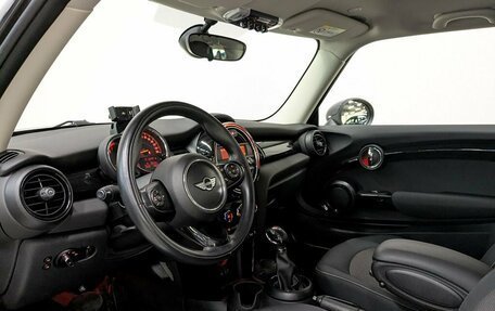 MINI Hatch, 2016 год, 1 830 500 рублей, 2 фотография