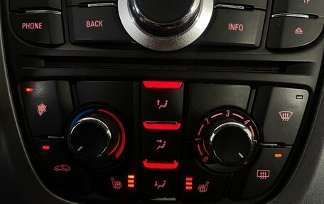 Opel Astra J, 2014 год, 710 000 рублей, 16 фотография