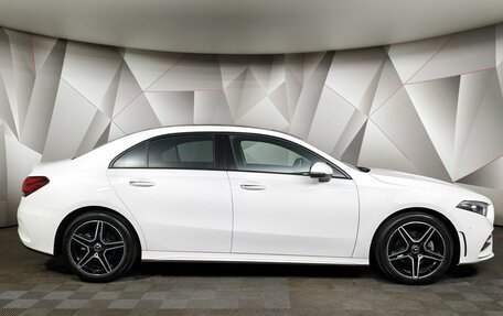 Mercedes-Benz A-Класс, 2022 год, 3 000 000 рублей, 6 фотография