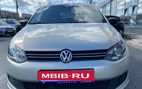 Volkswagen Polo VI (EU Market), 2013 год, 690 000 рублей, 3 фотография