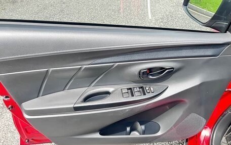 Toyota Yaris XP150 рестайлинг, 2023 год, 1 540 990 рублей, 17 фотография