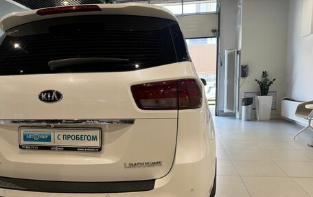 KIA Carnival III, 2017 год, 2 406 000 рублей, 8 фотография
