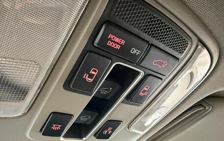 KIA Carnival III, 2017 год, 2 406 000 рублей, 23 фотография