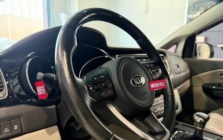 KIA Carnival III, 2017 год, 2 406 000 рублей, 14 фотография