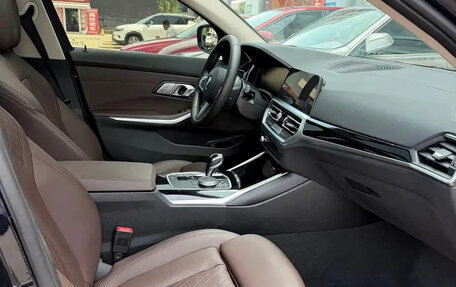 BMW 3 серия, 2022 год, 2 700 666 рублей, 4 фотография