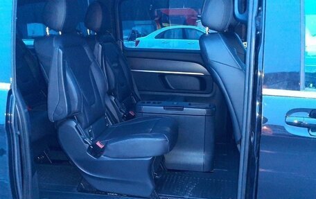 Mercedes-Benz V-Класс, 2019 год, 6 300 000 рублей, 5 фотография