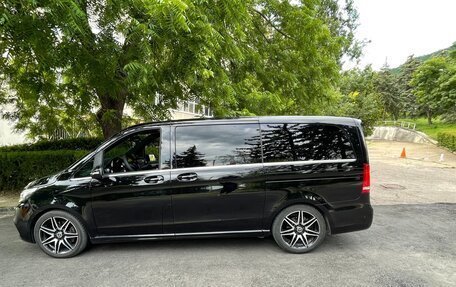 Mercedes-Benz V-Класс, 2019 год, 6 300 000 рублей, 7 фотография