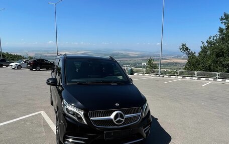 Mercedes-Benz V-Класс, 2019 год, 6 300 000 рублей, 10 фотография