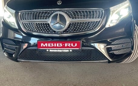 Mercedes-Benz V-Класс, 2019 год, 6 300 000 рублей, 29 фотография