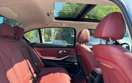 BMW 3 серия, 2023 год, 2 700 666 рублей, 13 фотография