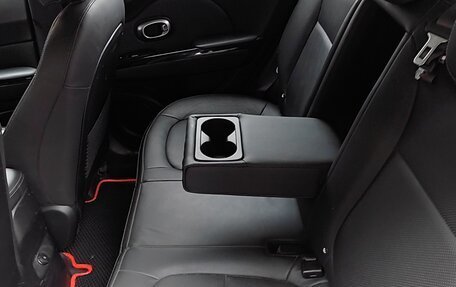 KIA Soul II рестайлинг, 2019 год, 1 950 000 рублей, 6 фотография