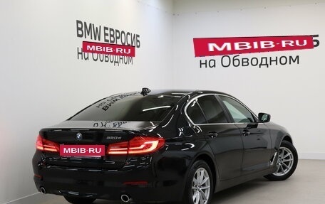 BMW 5 серия, 2018 год, 3 490 000 рублей, 2 фотография