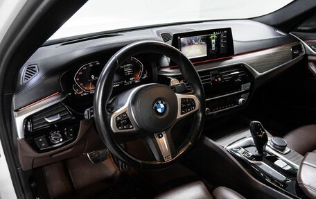 BMW 5 серия, 2020 год, 4 349 000 рублей, 10 фотография