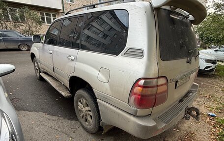 Toyota Land Cruiser 100 рестайлинг 2, 2000 год, 1 100 000 рублей, 5 фотография