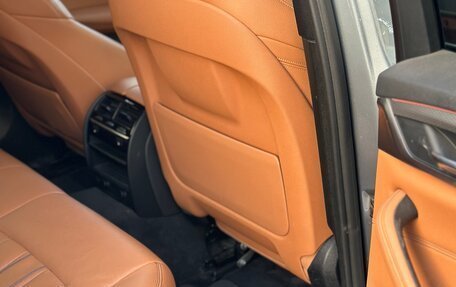 BMW 5 серия, 2018 год, 3 700 000 рублей, 12 фотография