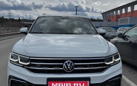 Volkswagen Tiguan II, 2021 год, 4 250 000 рублей, 4 фотография