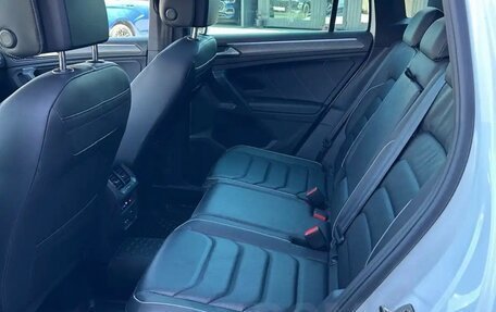 Volkswagen Tiguan II, 2021 год, 4 250 000 рублей, 17 фотография