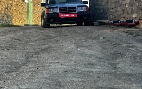 Mercedes-Benz E-Класс, 1992 год, 1 500 000 рублей, 6 фотография