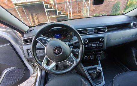 Renault Duster, 2022 год, 2 100 000 рублей, 4 фотография