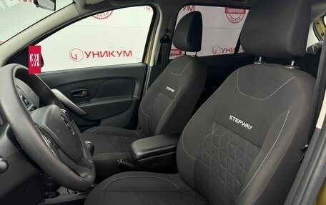 Renault Sandero II рестайлинг, 2017 год, 999 000 рублей, 21 фотография