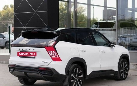 Geely Atlas, 2023 год, 2 820 000 рублей, 5 фотография
