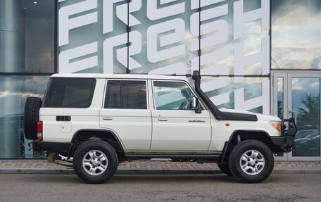 Toyota Land Cruiser 70, 2011 год, 3 785 000 рублей, 5 фотография