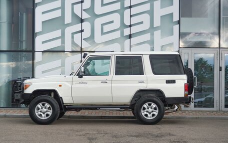Toyota Land Cruiser 70, 2011 год, 3 785 000 рублей, 6 фотография