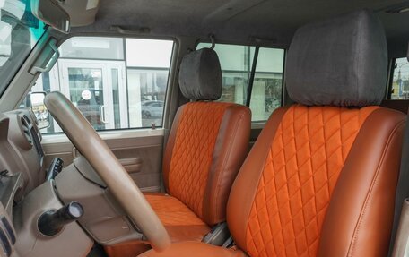 Toyota Land Cruiser 70, 2011 год, 3 785 000 рублей, 15 фотография