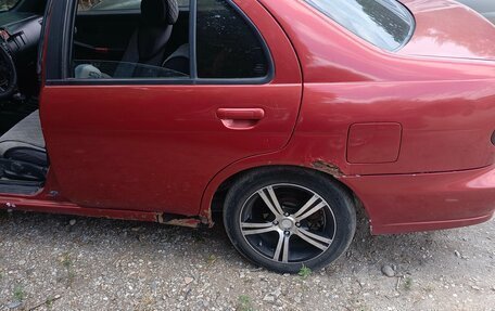 Nissan Almera, 1996 год, 250 000 рублей, 2 фотография