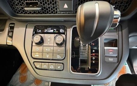 Honda Stepwgn, 2026 год, 2 550 000 рублей, 3 фотография