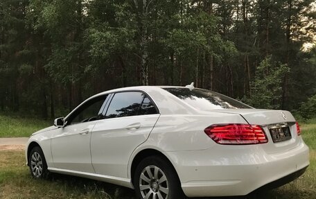 Mercedes-Benz E-Класс, 2015 год, 1 130 000 рублей, 4 фотография