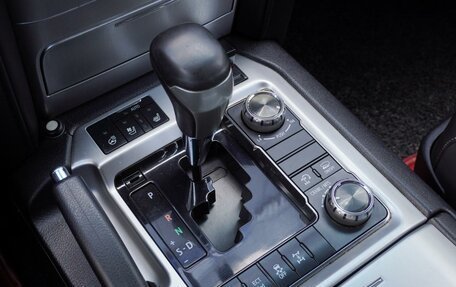 Toyota Land Cruiser 200, 2015 год, 5 000 000 рублей, 18 фотография