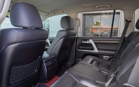 Toyota Land Cruiser 200, 2015 год, 5 000 000 рублей, 17 фотография