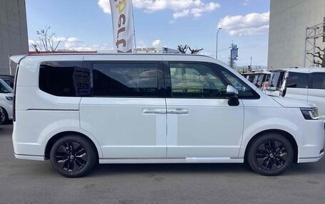 Honda Stepwgn, 2026 год, 2 550 000 рублей, 2 фотография