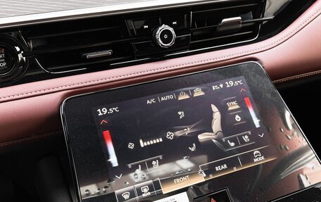 Infiniti QX80, 2025 год, 15 190 000 рублей, 19 фотография
