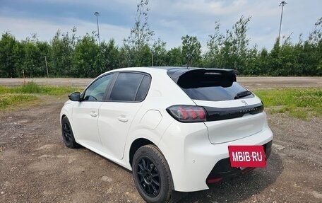 Peugeot 208 II, 2022 год, 1 900 000 рублей, 3 фотография