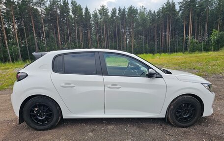 Peugeot 208 II, 2022 год, 1 900 000 рублей, 12 фотография