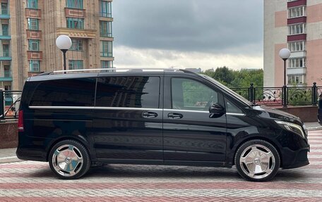 Mercedes-Benz V-Класс, 2019 год, 5 700 000 рублей, 6 фотография