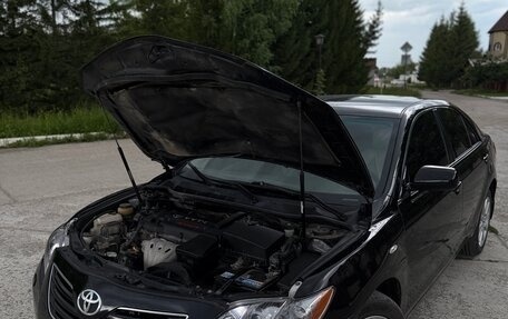 Toyota Camry, 2006 год, 950 000 рублей, 3 фотография