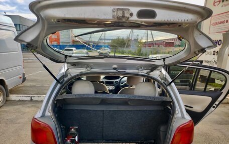 Toyota Vitz, 2004 год, 300 000 рублей, 12 фотография